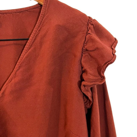 Universal Thread NWOT Burnt Orange Button Up Blouse Plus Size XXL Ruffle Sleeves - Picture 4 of 5